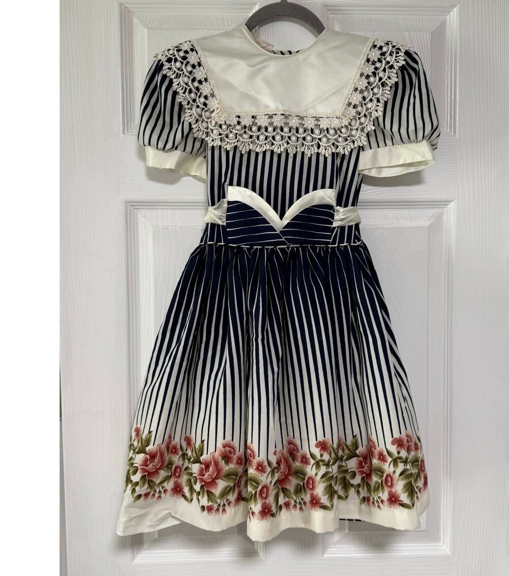Vintage Kerena Girls Toddler Floral Lace Fit and Flare Dress Size T8